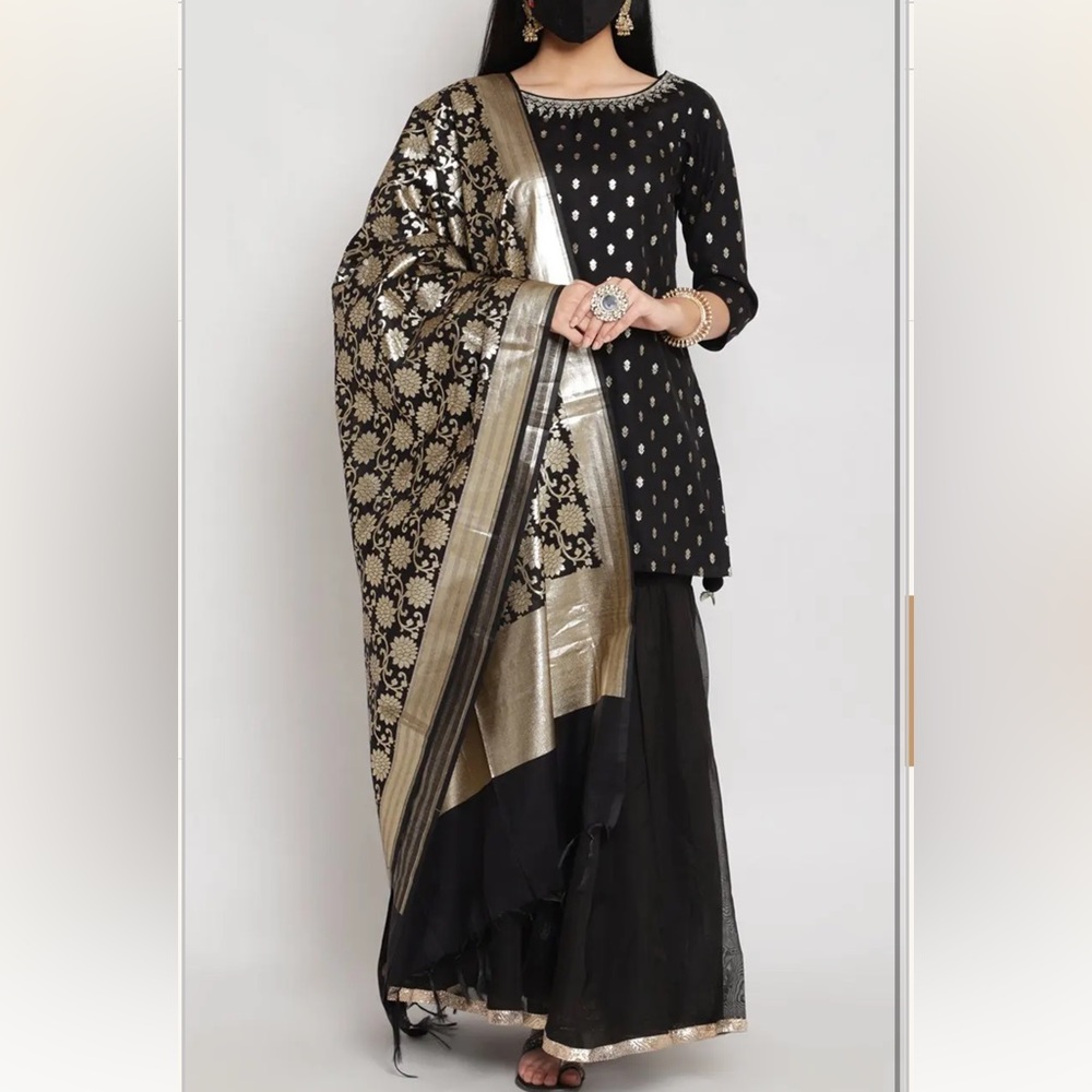 Indian / Pakistan Black Metallic Kurta Garara Suit - Picture 3 of 7
